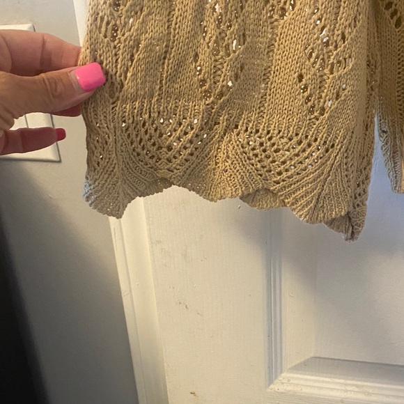Elegant Tan Knit Sweater - Picture 6 of 7